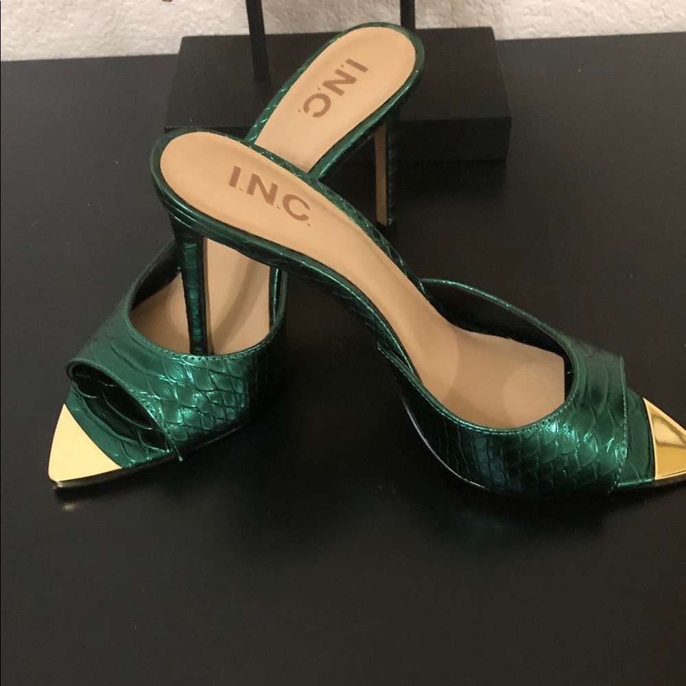 Emerald Green Peep-Toe Heels